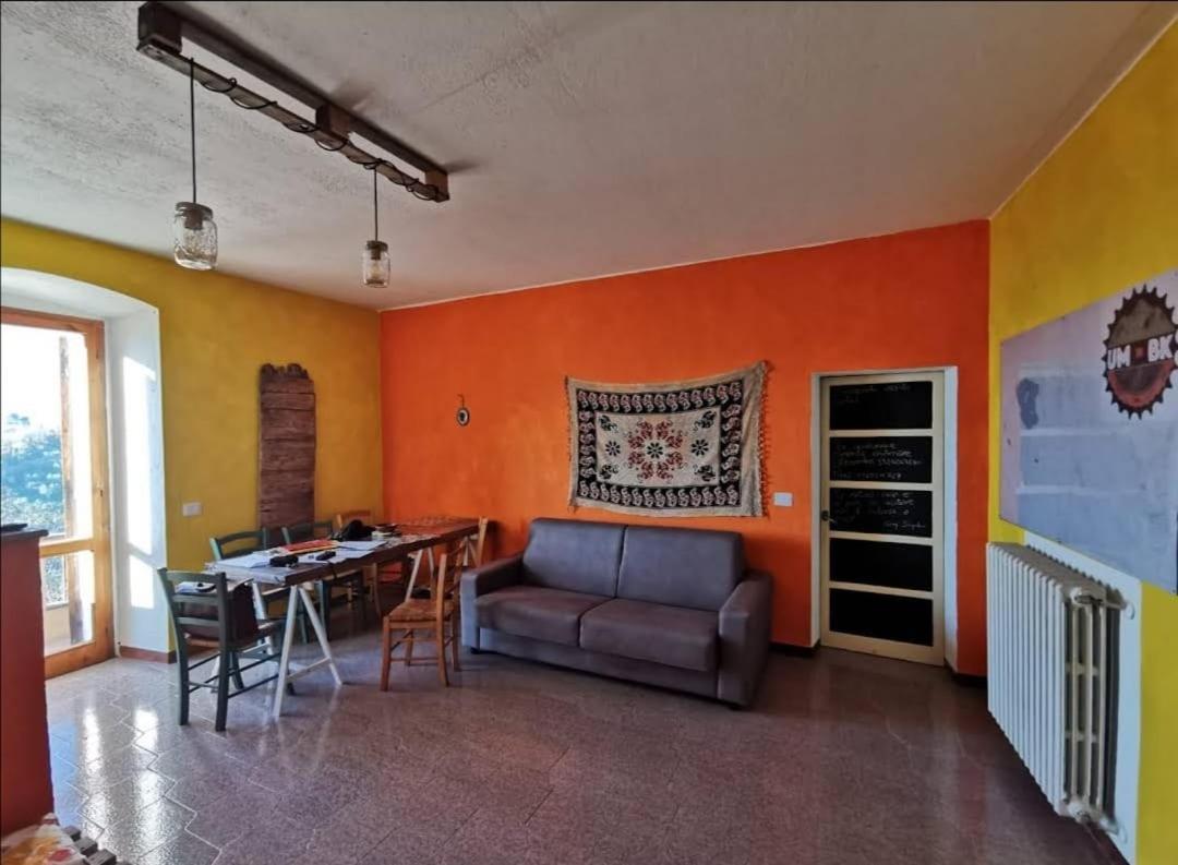 Umbria In Bike B&B Foligno Extérieur photo